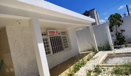 MONGAGUÁ-OPORTUNIDADE- CASA 3 DORMITÓRIOS-SUITE- DEP COMPLETA-3 VAGAS-50 MTS PRAIA- REF 2217