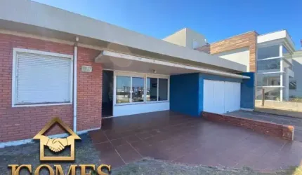 CASA COM DOIS TERRENOS NA BEIRA MAR E CENTRO DE TRAMANDAÍ