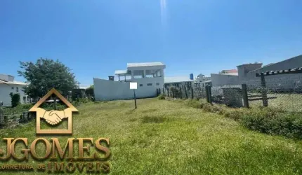TERRENO UMA QUADRA DO MAR  A POUCOS METROS DA PRAÇA DA CORUJA