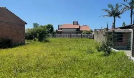 TERRENO A 250 METROS DO MAR E AO LADO DA PRAÇA DA CORUJA EM NOVA TRAMANDAÍ