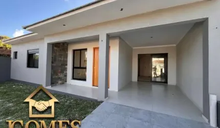 Linda casa de alvenaria em Tramandaí,  no bairro nova Tramandaí próximo a mercado, padaria, farmácia e todo comercio local