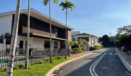 Oportunidade - Casa no Garden City