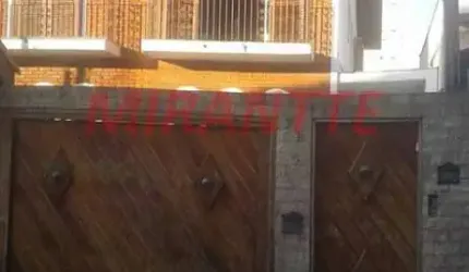 Sobrado de 150m² com 4 quartos em Vila Ester