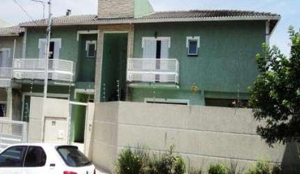 Sobrado de 210m² com 3 quartos em Água Fria