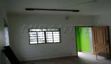 Sobrado de 200m² com 2 quartos em Tremembe