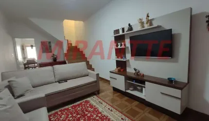 Sobrado de 96m² com 2 quartos em Cachoeirinha