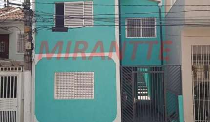 Sobrado com 4 quartos em Vila Paiva