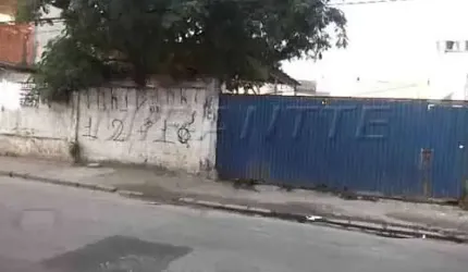 Terreno de 800m² em Jardim Brasil
