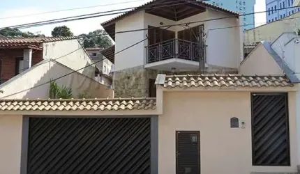 Sobrado de 480m² com 4 quartos em Jardim França