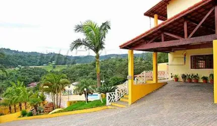 Chácara de 970m² com 5 quartos em PQ. VOTORANTIM