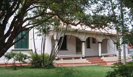 Casa terrea de 250m² com 4 quartos em Horto Florestal