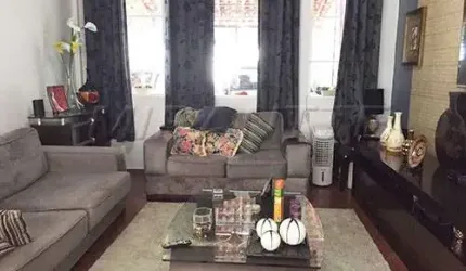 Sobrado de 141m² com 4 quartos em Jardim Virginia Bianca