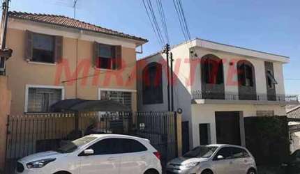 Sobrado de 201m² com 7 quartos em Vila Mazzei