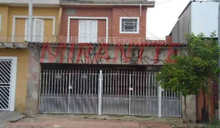 Sobrado de 170m² com 3 quartos em Vila Gustavo