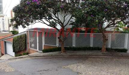 Sobrado de 250m² com 3 quartos em Santana