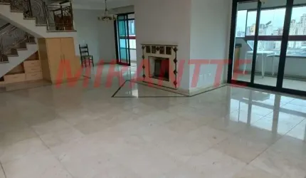 Apartamento de 500m² com 4 quartos em Água Fria