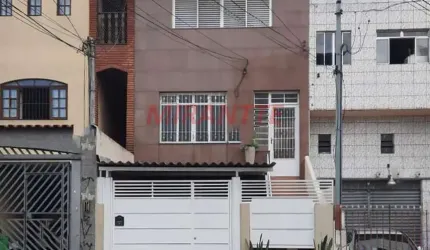 Sobrado de 130m² com 2 quartos em Vila Mazzei