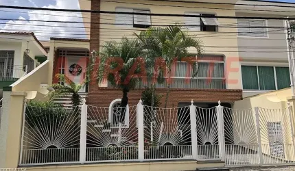 Sobrado de 288m² com 4 quartos em Jardim França