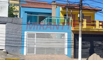 Sobrado de 126m² com 3 quartos em Santa Terezinha