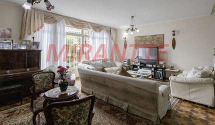 Sobrado de 276m² com 3 quartos em Jardim Virginia Bianca
