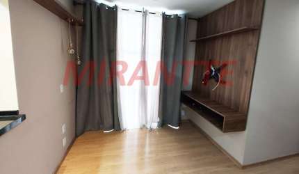 Apartamento de 42m² com 2 quartos em Vila Maria Baixa