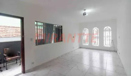 Sobrado de 310m² com 4 quartos em Vila Mazzei
