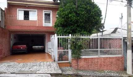 Sobrado de 400m² com 4 quartos em Vila Nova Parada