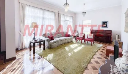 Cond. fechado de 306m² com 3 quartos em Santana