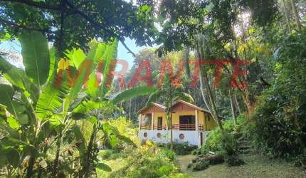 Chácara de 140m² com 3 quartos em Serra Da Cantareira