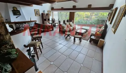 Sobrado de 477m² com 4 quartos em Horto Florestal