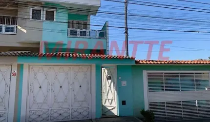 Sobrado de 198m² com 3 quartos em Jardim Santa Mena