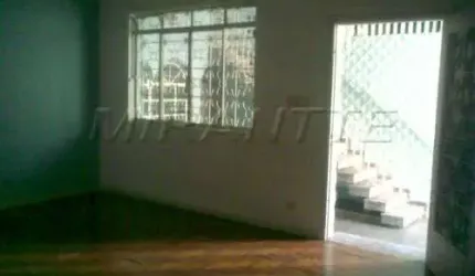 Sobrado de 181m² com 3 quartos em Água Fria
