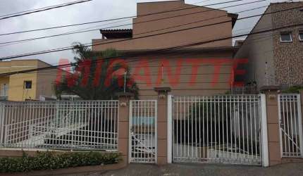 Cond. fechado de 148m² com 3 quartos em Imirim