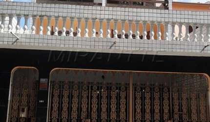 Sobrado de 250m² com 4 quartos em Santana