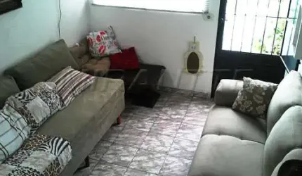 Sobrado de 90m² com 2 quartos em Vila Amelia