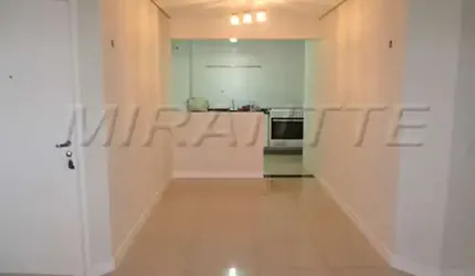 Apartamento de 94m² com 3 quartos em Vila Romero