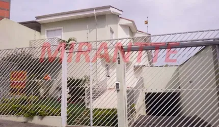 Cond. fechado de 100m² com 3 quartos em Vila Aurora
