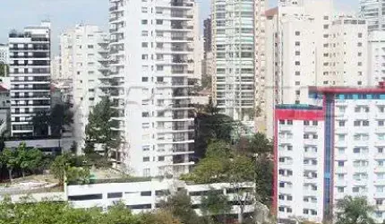 Apartamento de 82m² com 2 quartos em Bom Retiro
