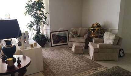 Apartamento de 130m² com 2 quartos em Jardins