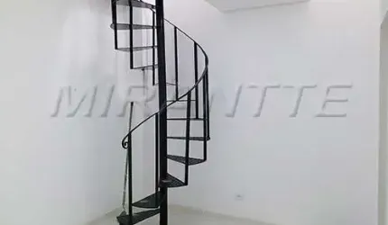 Cond. fechado de 40m² com 1 quartos em Jardim Brasil