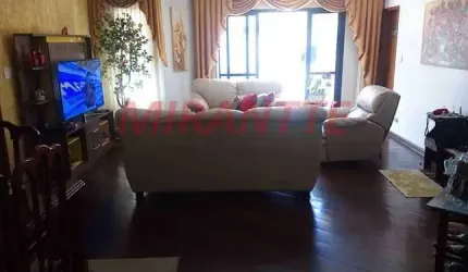 Apartamento de 150m² com 3 quartos em Água Fria