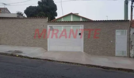 Cond. fechado de 61m² com 2 quartos em Penha