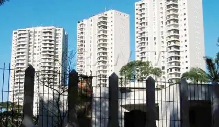 Apartamento de 371m² com 4 quartos em Chácara Flora