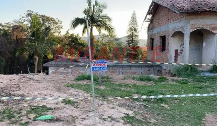 Sobrado de 350m² com 4 quartos em Serra Da Cantareira