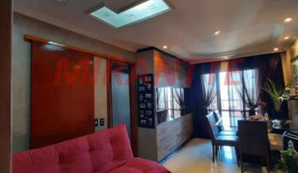Apartamento de 64m² com 2 quartos em Vila Leonor