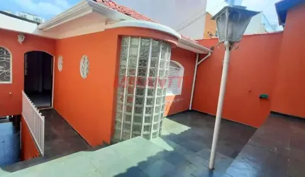 Sobrado de 220m² com 3 quartos em Vila Mazzei