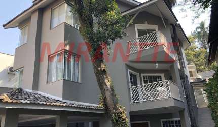 Sobrado de 600m² com 4 quartos em Tucuruvi