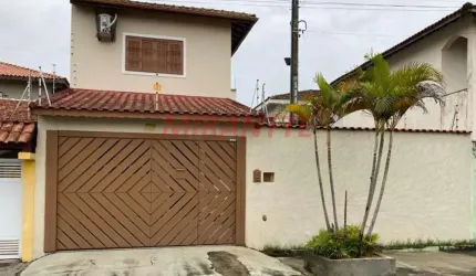 Sobrado de 110m² com 3 quartos em Jardim Corumbá