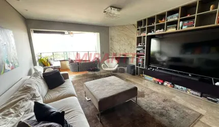 Apartamento de 290m² com 4 quartos em Água Fria