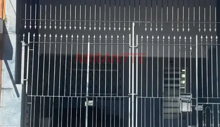 Sobrado de 120m² com 3 quartos em Água Fria